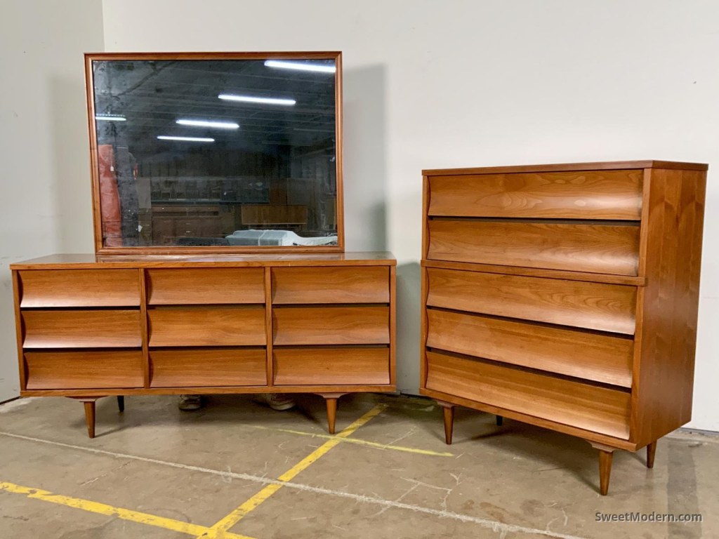 Picture of: Fashion Trend Dresser Set by Johnson Carper – Midcentury Bedroom Sets For  Sale – Sweet Modern, Akron, OH